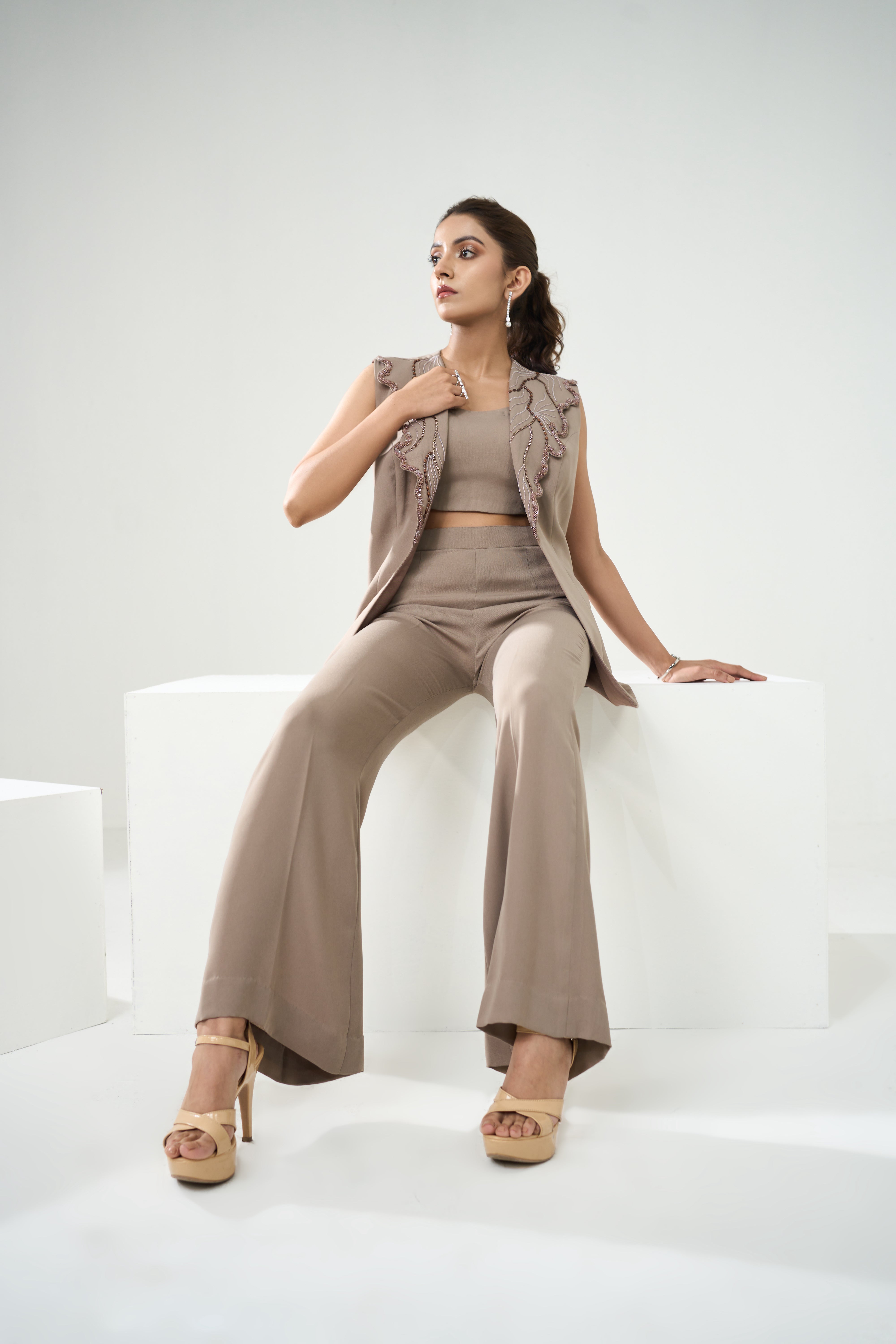 Stone Grey Sleeveless Blazer Set